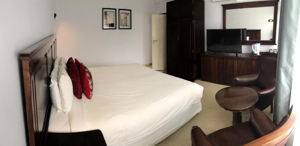 Crescent Lodge Ливингстън Екстериор снимка