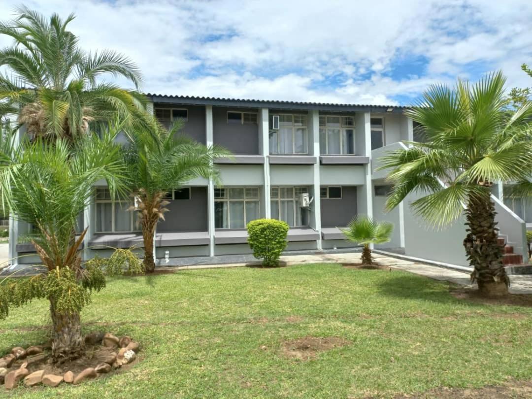 Crescent Lodge Ливингстън Екстериор снимка